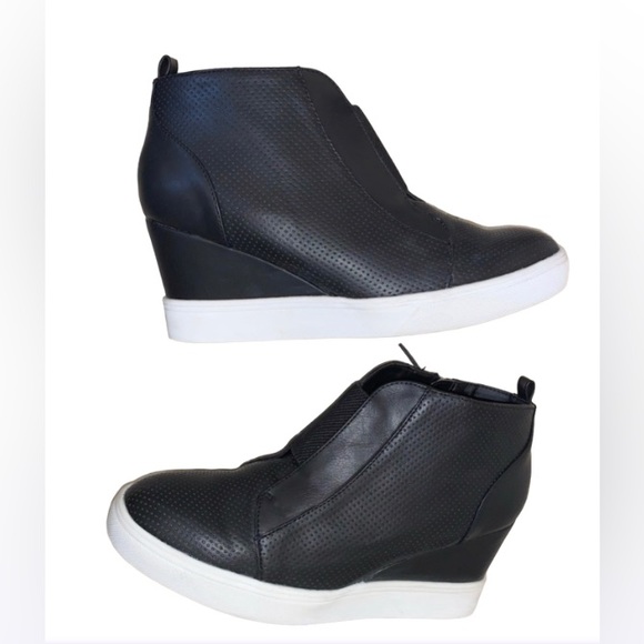 MIA Shoes - Worn 1X MIA Arianna black wedge ankle boots women’s booties size 10